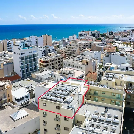 Downtown Sea View Penthouse Daire Larnaca