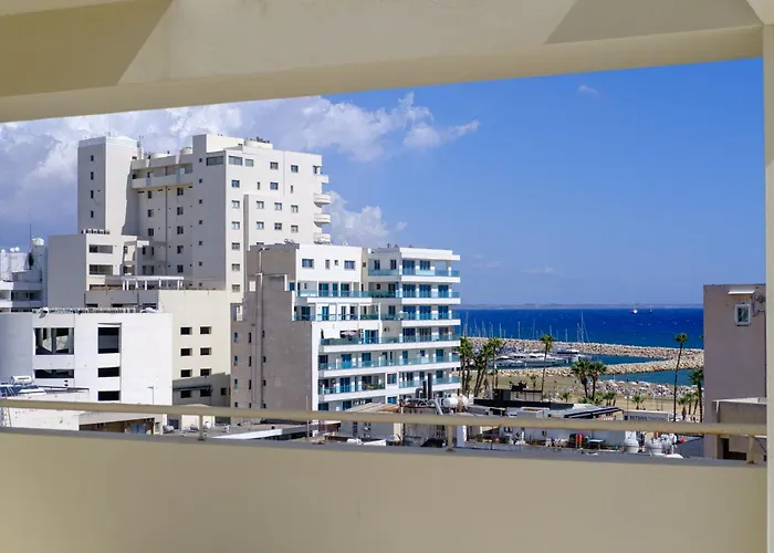Downtown Sea View Penthouse * Larnaca