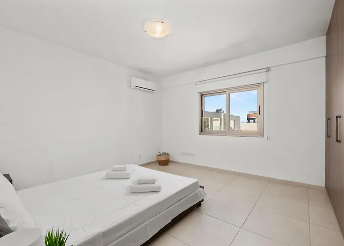 Downtown Sea View Penthouse